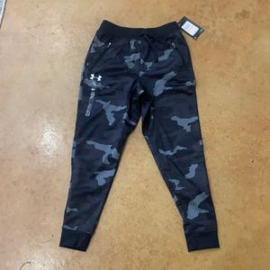 Boys New With Tags Under Armour Camouflage Joggers!